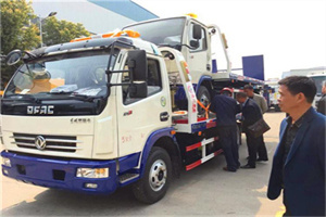 嘉荫汽车道路救援拖车价格
